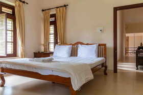 Crystal Homestay by Vista Rooms