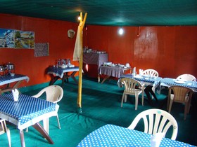 Double Humped Camp - Hunder