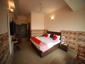 Corporate Villa by OYO Rooms