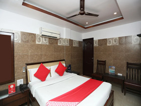 Hotel Log-Inn by OYO Rooms