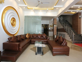 Hotel Log-Inn by OYO Rooms