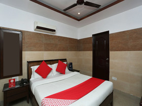 Hotel Log-Inn by OYO Rooms