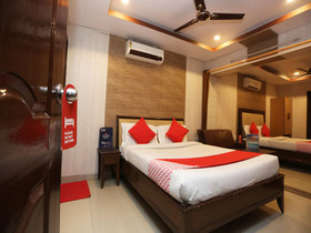 Hotel Log-Inn by OYO Rooms