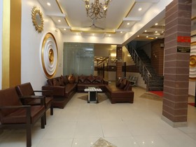 Hotel Log-Inn by OYO Rooms