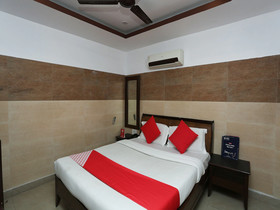 Hotel Log-Inn by OYO Rooms