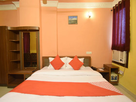 Hotel Novelty By OYO Rooms