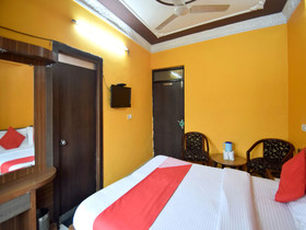 Hotel Novelty By OYO Rooms