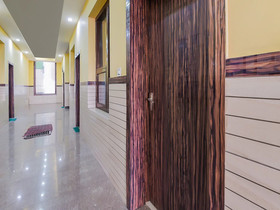 Hotel Superstar by OYO Rooms