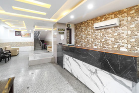 Hotel Zeenat by OYO Rooms