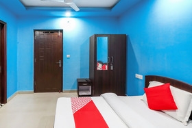 Hotel Zeenat by OYO Rooms
