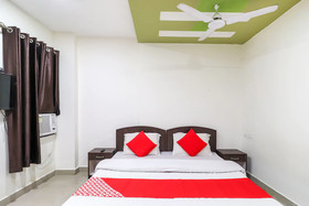 Hotel Zeenat by OYO Rooms