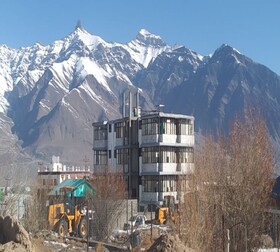 Dee Grand Marq Hotel