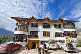 Hotel The White Castle