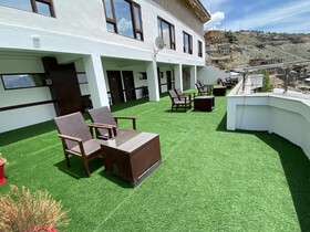 Hotel The White Castle