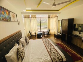 Hotel The White Castle