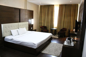AMR Hotel