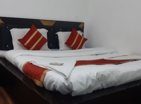 Madhu Palace Katra by Goroomgo