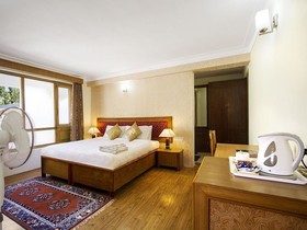 Hotel Caravan Centre