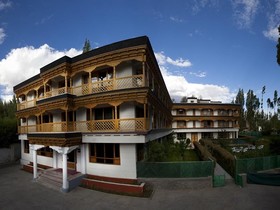 Hotel Caravan Centre