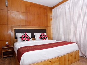 Hotel Galwan Palace By OYO Rooms