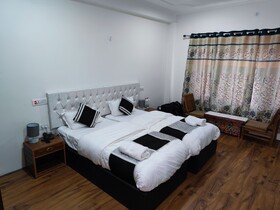 Hotel Hill Top Heaven