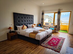 Hotel Hill Top Heaven