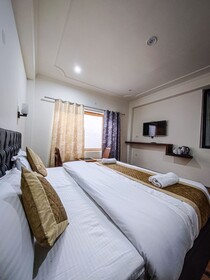 Hotel Hill Top Heaven