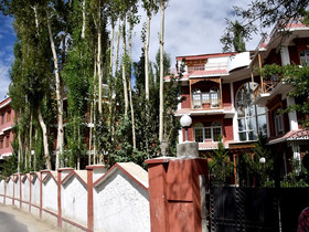 Hotel K2 Continental