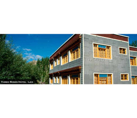 Hotel Three Roses