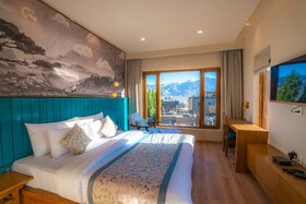 Hotel Zimskhang Villa