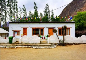 Tih Alpenglow Camp Nubra