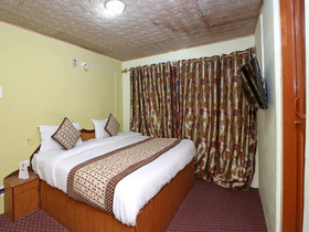 OYO 18416 Hotel Park Palace