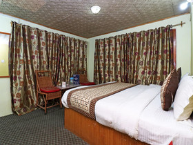 OYO 18416 Hotel Park Palace