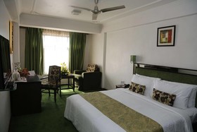 Batra Hotel & Residences