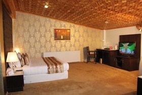 Batra Hotel & Residences
