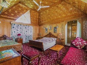 Canada Houseboats