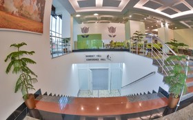 Golden Tulip Kashmir