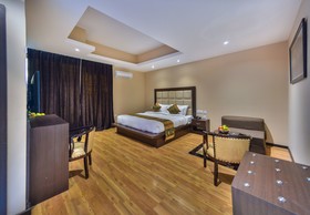 Golden Tulip Kashmir