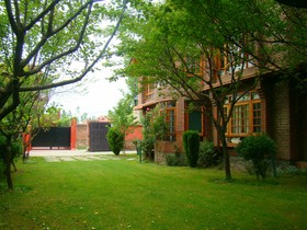 Hillscape Inn