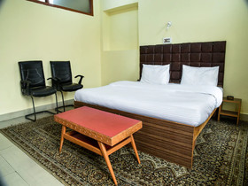 Hotel Grand Comforts by OYO