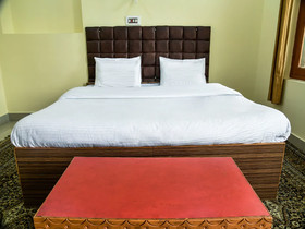 Hotel Grand Comforts by OYO