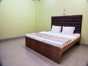 Hotel Grand Comforts by OYO