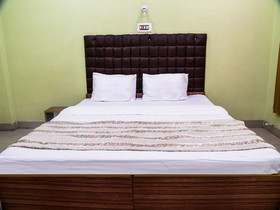Hotel Grand Comforts by OYO