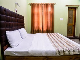 Hotel Grand Comforts by OYO