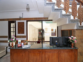 Hotel Shree Mazda by OYO