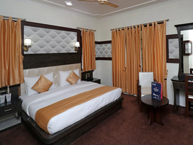 Hotel Shree Mazda by OYO