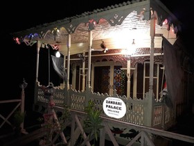 Nazneen Group Of Houseboats