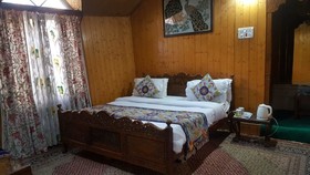 New Bombay Heritage Group Of Houseboats