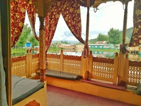 New Bul Bul Houseboat