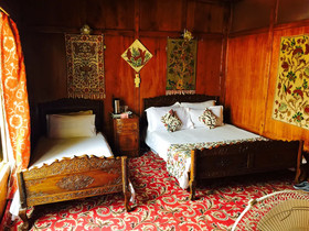 New Jacquline Heritage Houseboats